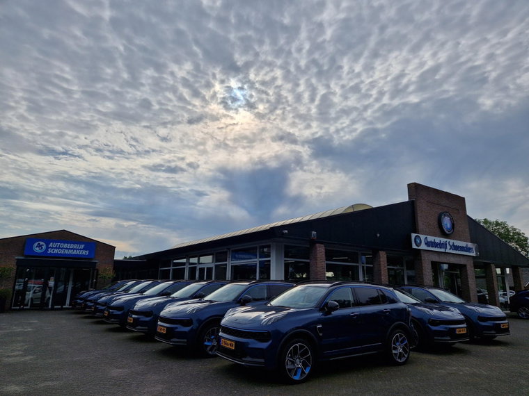 Vehicle Image 13