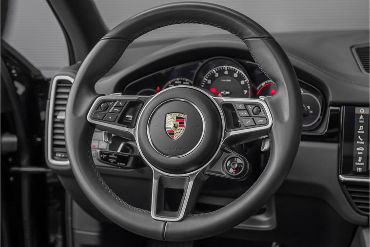 Vehicle Image 23