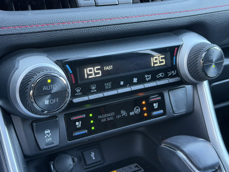Vehicle Image 28