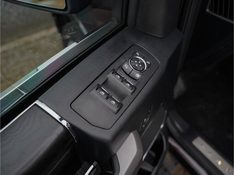 Vehicle Image 39