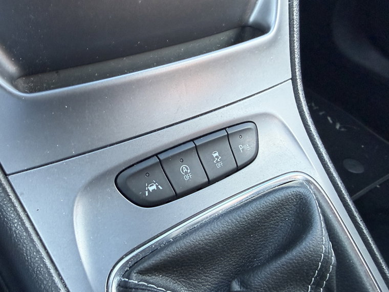 Vehicle Image 24