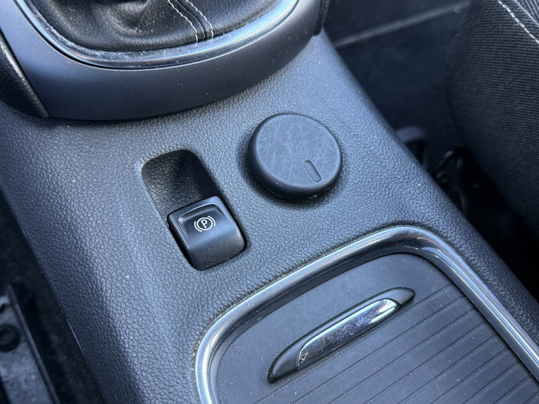 Vehicle Image 26