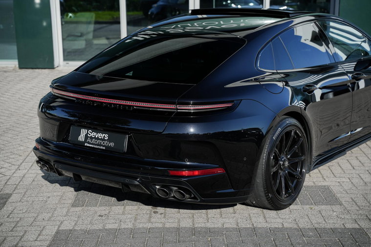Vehicle Image 26