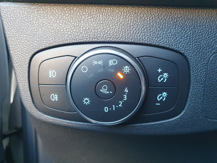 Vehicle Image 39