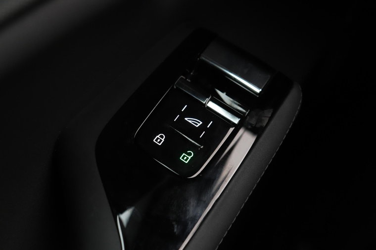 Vehicle Image 39