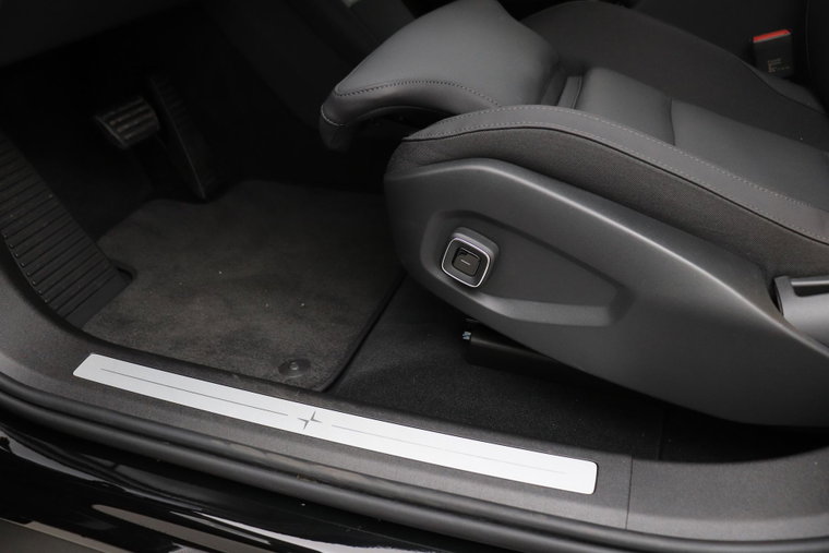Vehicle Image 40