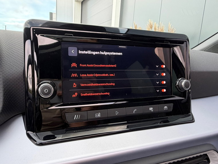 Vehicle Image 13