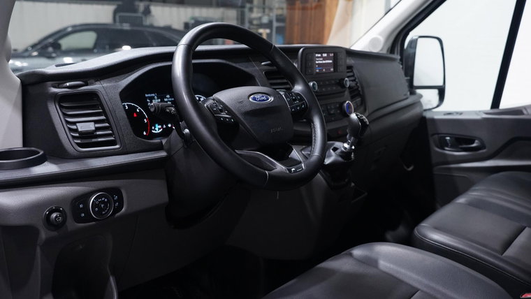 Vehicle Image 19