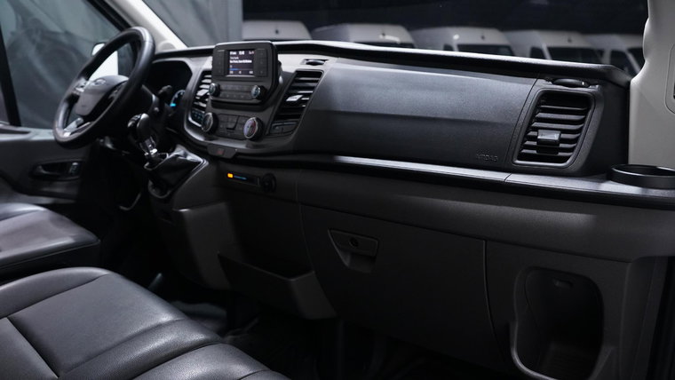 Vehicle Image 21