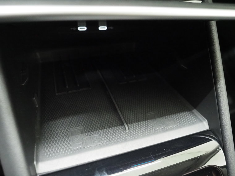 Vehicle Image 37