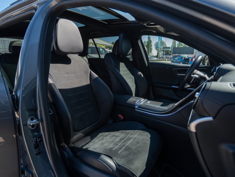 Vehicle Image 40
