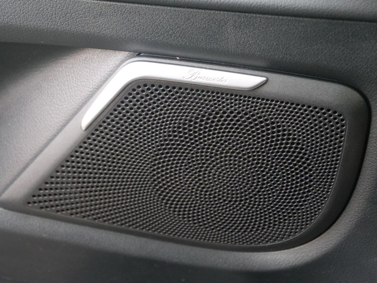 Vehicle Image 24