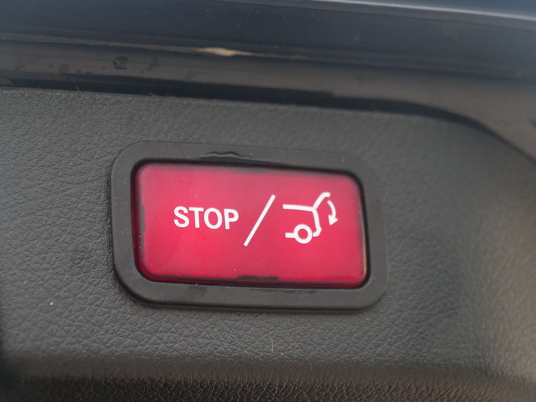Vehicle Image 33