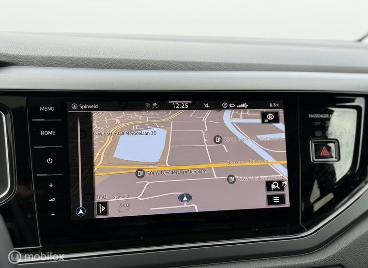 Vehicle Image 21