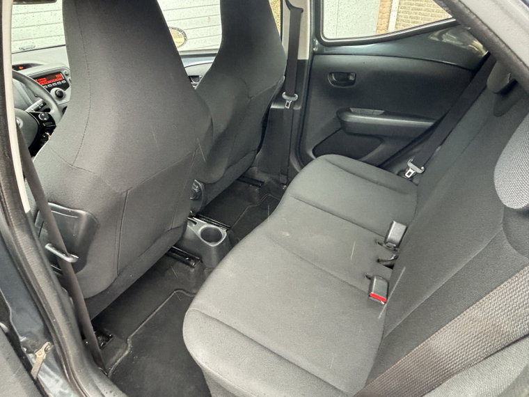 Vehicle Image 22