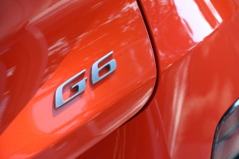 Vehicle Image 6