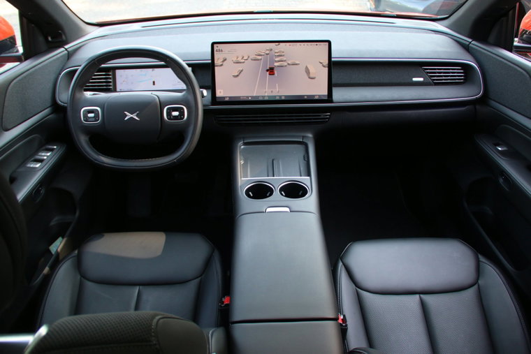 Vehicle Image 9