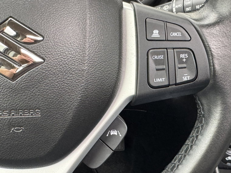 Vehicle Image 38