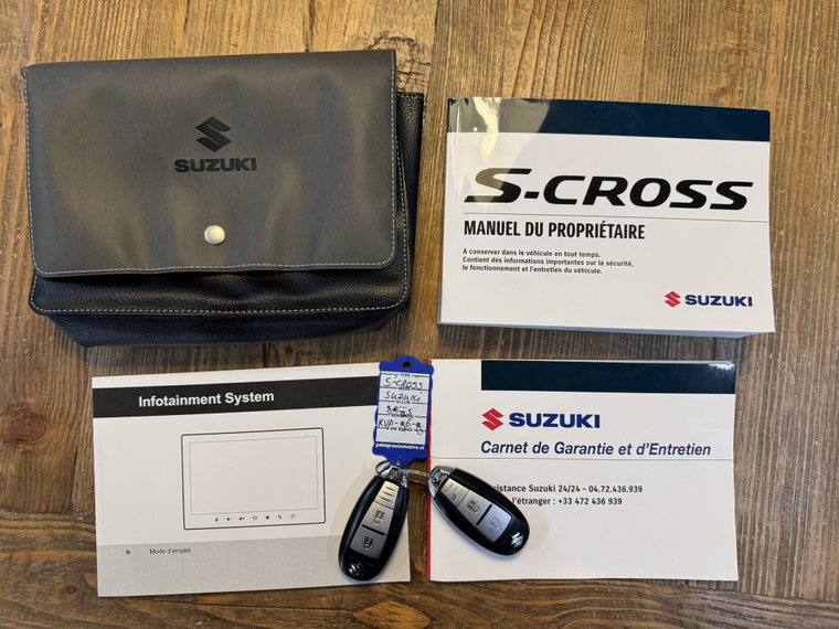 Vehicle Image 10