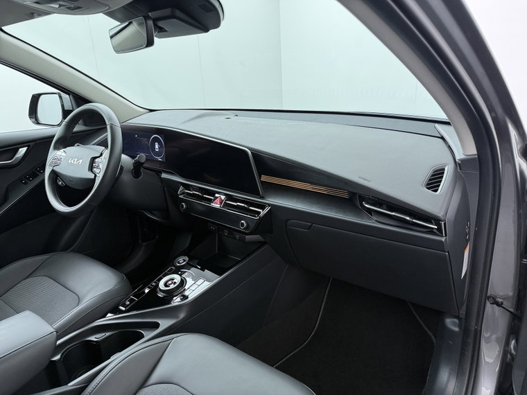 Vehicle Image 39