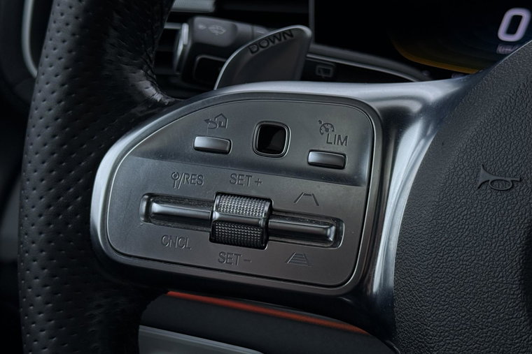 Vehicle Image 38