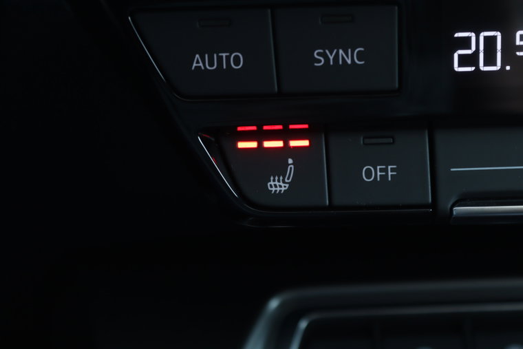 Vehicle Image 27
