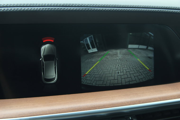 Vehicle Image 30