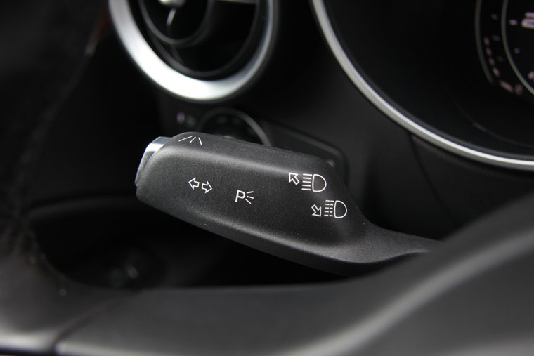 Vehicle Image 46