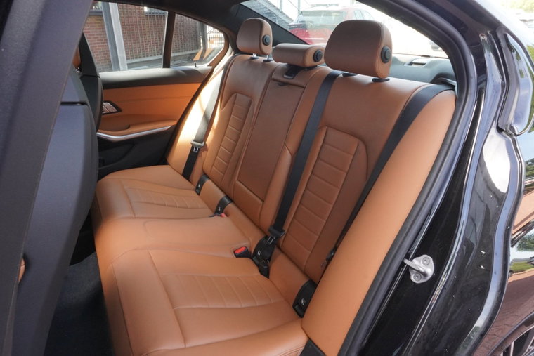Vehicle Image 35