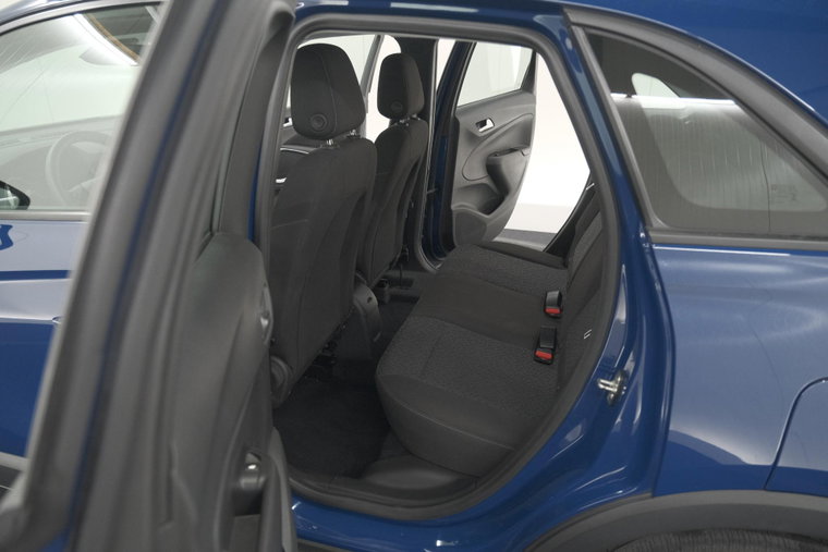 Vehicle Image 23
