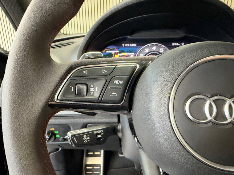 Vehicle Image 40