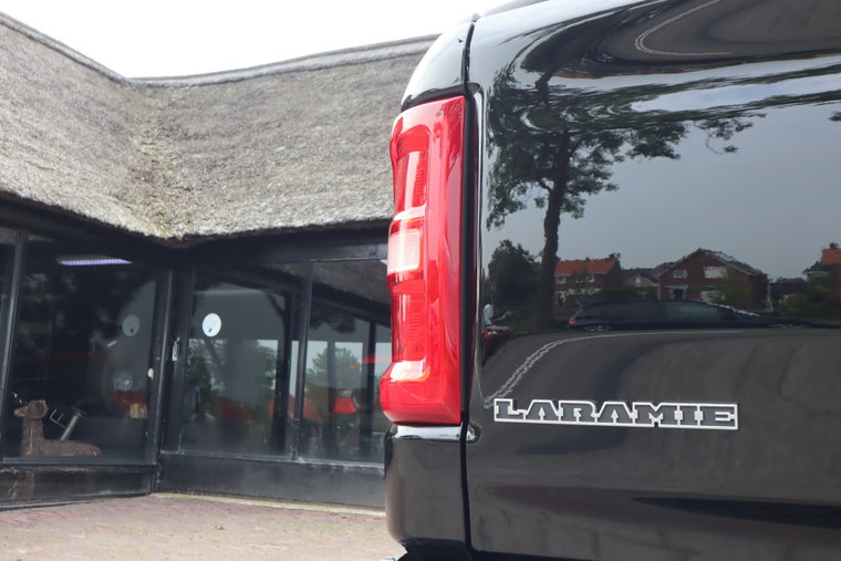Vehicle Image 33