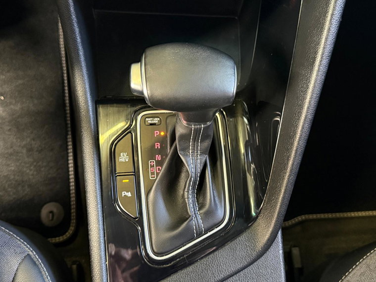 Vehicle Image 22
