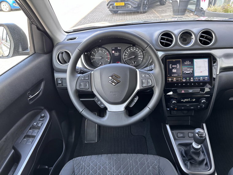 Vehicle Image 15