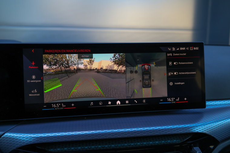 Vehicle Image 36