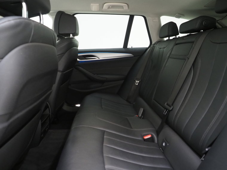 Vehicle Image 39