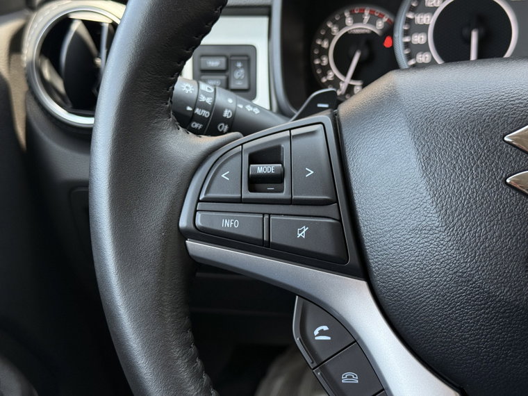 Vehicle Image 22