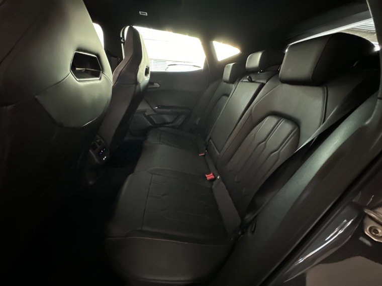 Vehicle Image 33