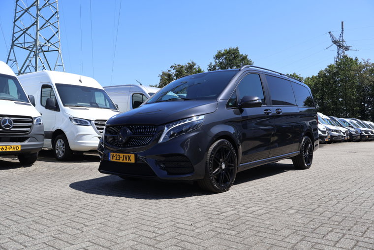 Vehicle Image 38