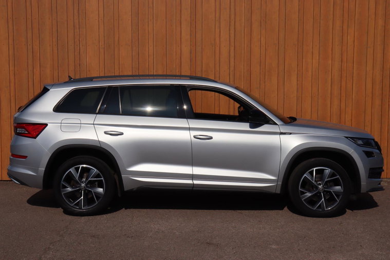 Vehicle Image 5
