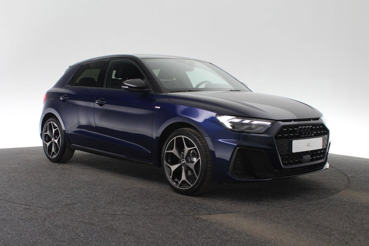 Vehicle Image 36