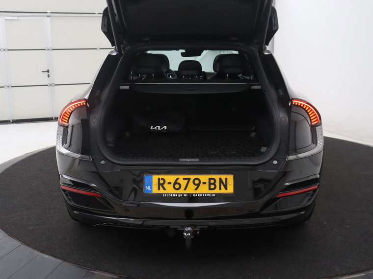 Vehicle Image 40
