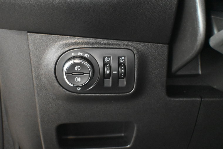 Vehicle Image 36