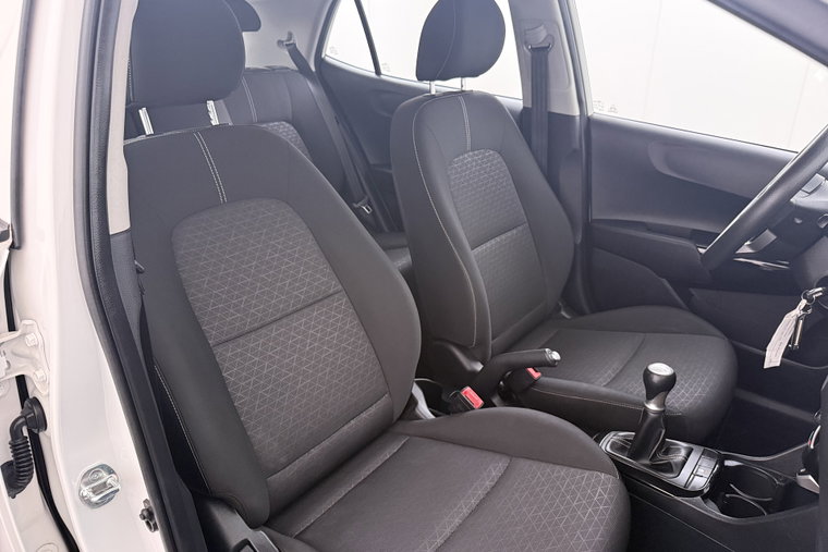 Vehicle Image 13