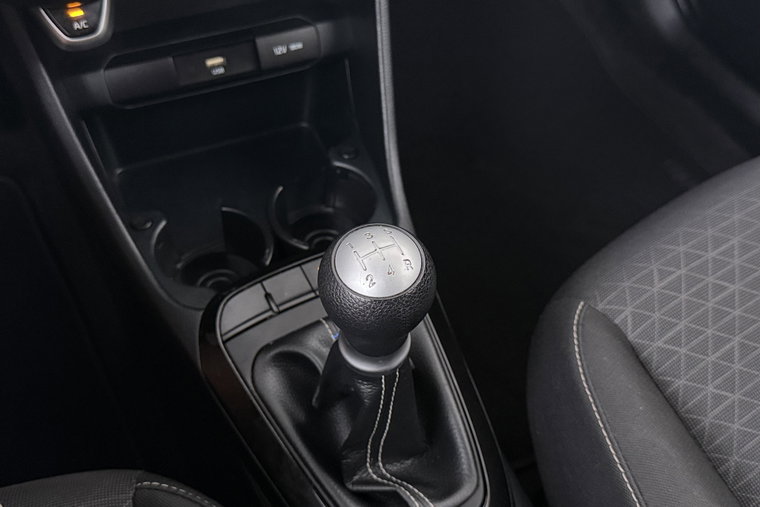 Vehicle Image 22