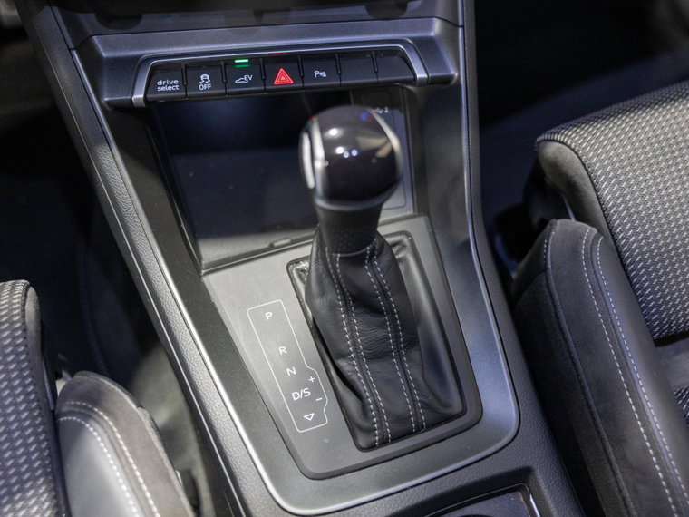 Vehicle Image 41