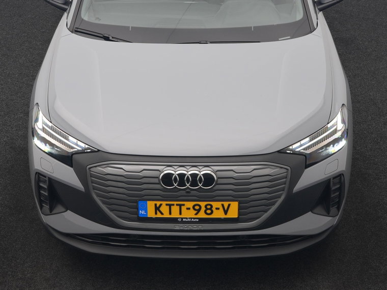 Vehicle Image 36