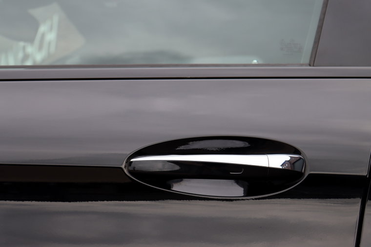 Vehicle Image 23