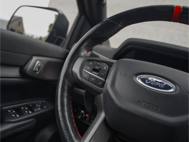 Vehicle Image 42