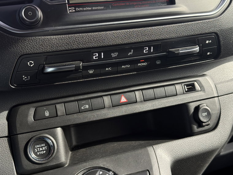 Vehicle Image 29